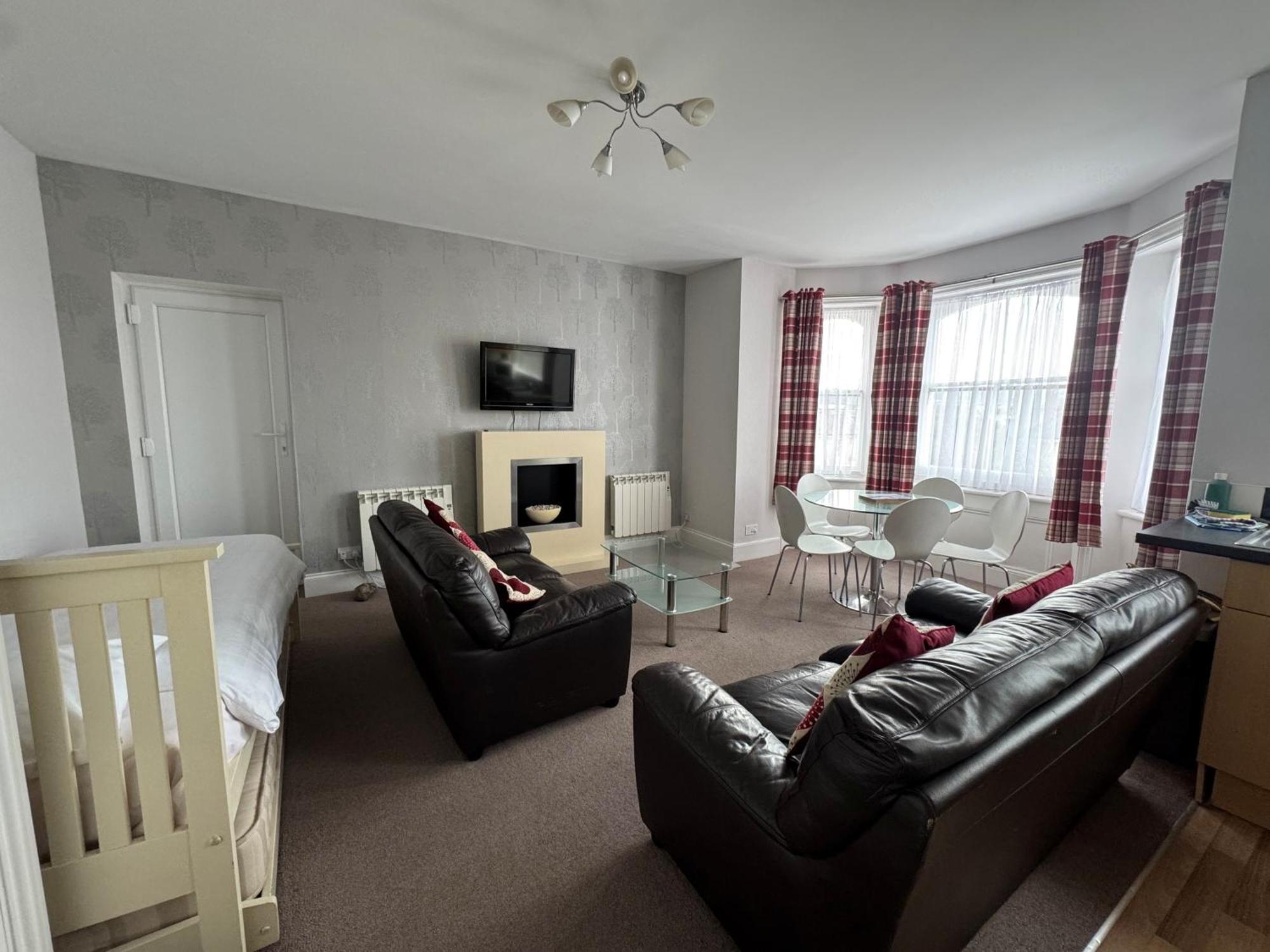 Devonshire House Holiday Flats Eastbourne Eksteriør bilde
